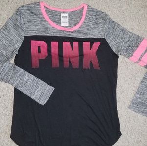 VS Pink longsleeve Tshirt